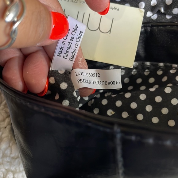 Minicci Black Chain Strap Small Clutch Bag Size 5H X 11L New With Tags - Picture 8 of 11